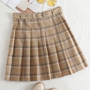 3/$30 🛒 SHEIN Khaki High Waist Belted Plaid Skirt